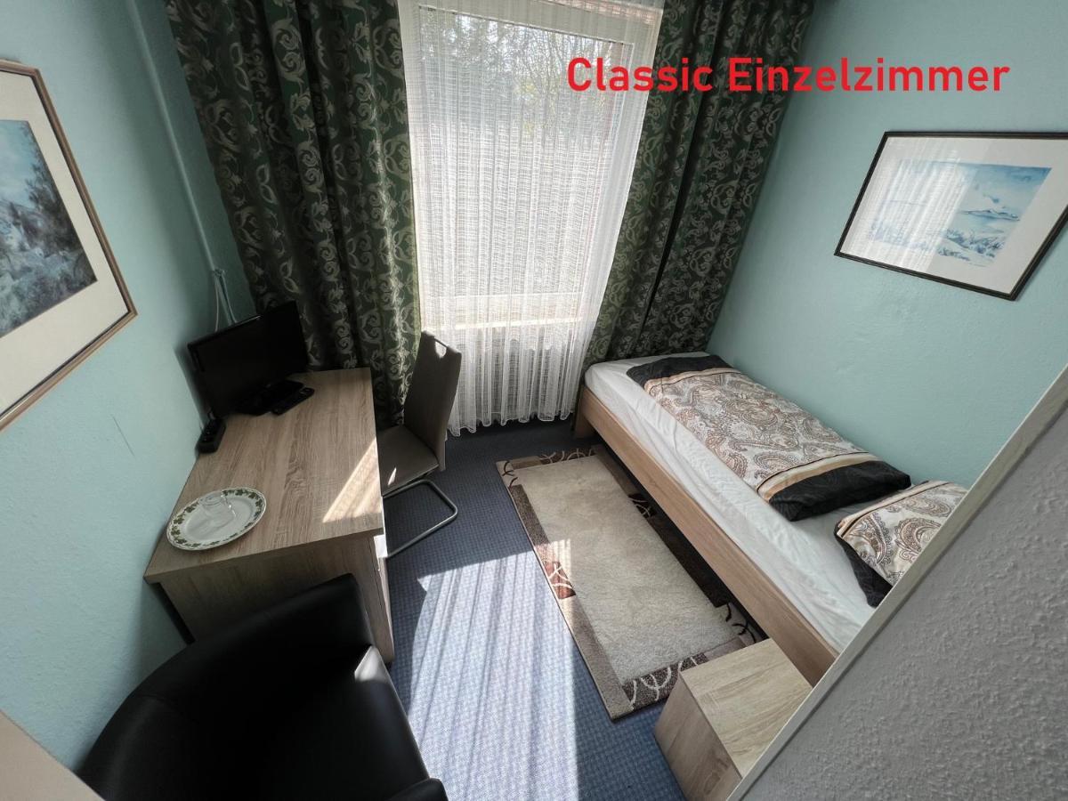 Hotelpension Am Thermalbad باد نيندورف المظهر الخارجي الصورة