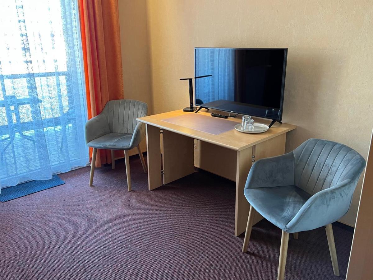 Hotelpension Am Thermalbad باد نيندورف المظهر الخارجي الصورة
